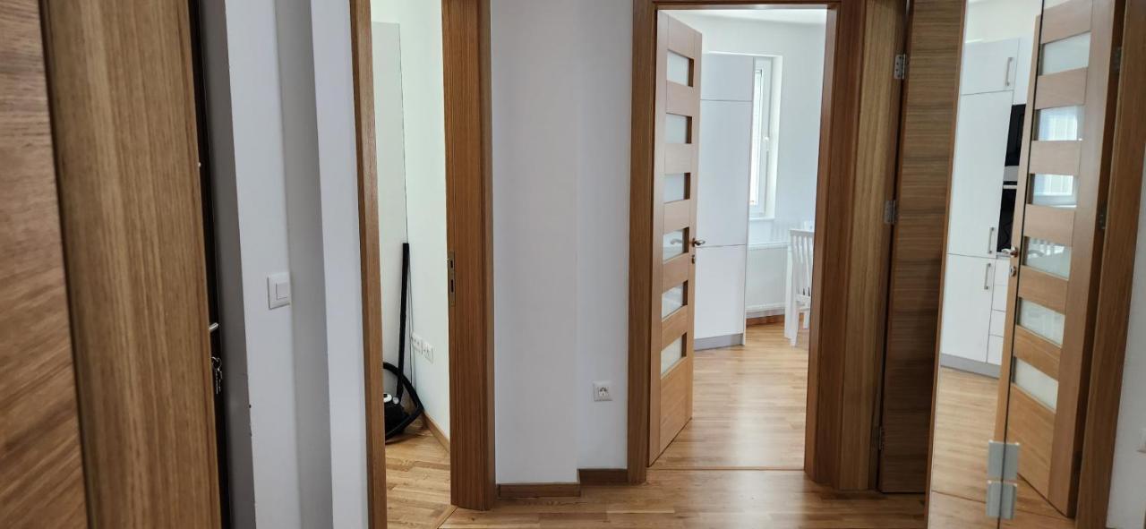Brand New Two Bedroom And One Living Room Apartment In A Great Location! Sarajevo Bagian luar foto