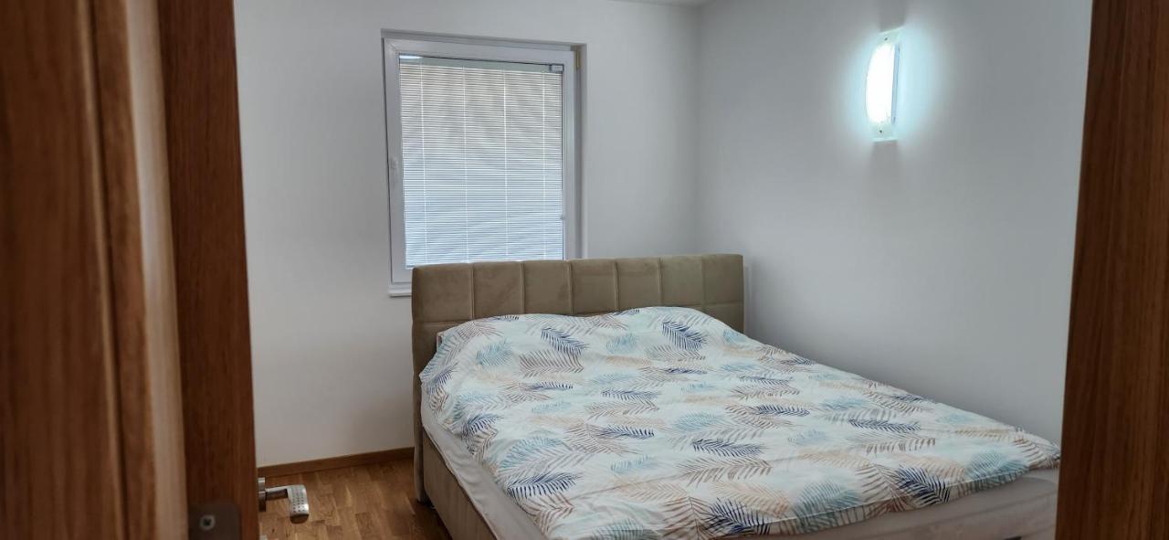 Brand New Two Bedroom And One Living Room Apartment In A Great Location! Sarajevo Bagian luar foto